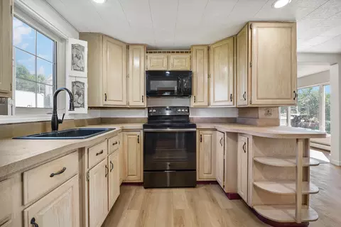 Kitchen - 39 Devens St, Berlin, NH 03570 photo 1 of 5