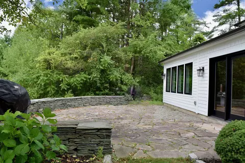 Exterior - 170 Lyman Dr, Williston, VT 05495 photo 4 of 6