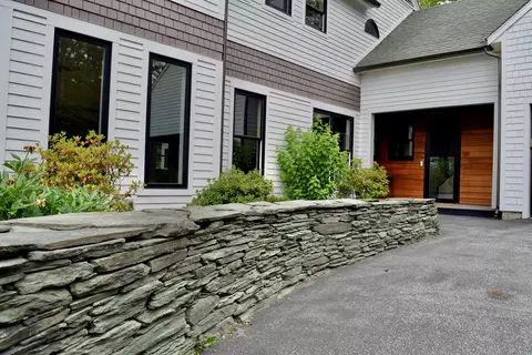 Exterior - 170 Lyman Dr, Williston, VT 05495 photo 5 of 6