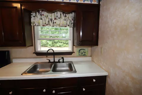 Kitchen - 95-97 Lancaster Rd, Gorham, NH 03581 photo 4 of 8