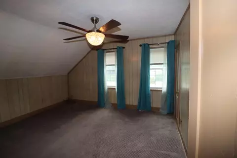 Bedroom - 95-97 Lancaster Rd, Gorham, NH 03581 photo 4 of 10