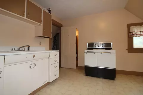 Kitchen - 95-97 Lancaster Rd, Gorham, NH 03581 photo 6 of 8
