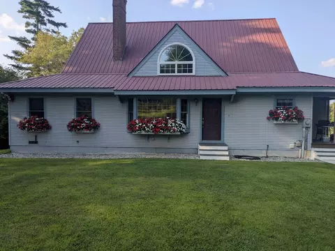 143 Clough Hill Rd, Loudon, NH 03307