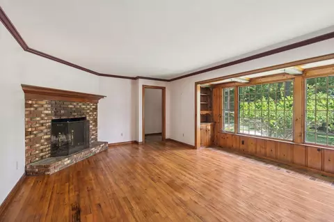 Living - 72 Ledge Dr, Plainfield, NH 03781 photo 1 of 6