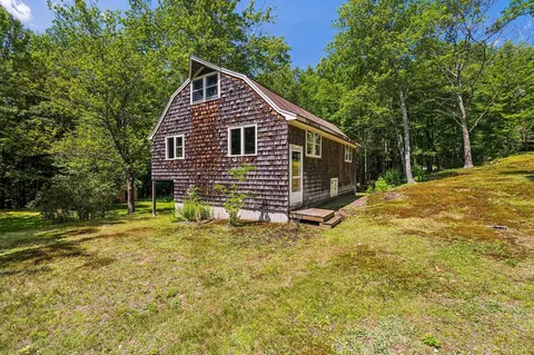 Exterior - 72 Ledge Dr, Plainfield, NH 03781 photo 5 of 6