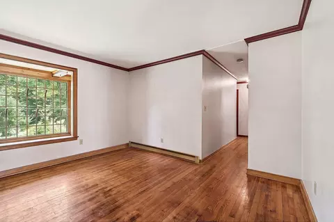 Living - 72 Ledge Dr, Plainfield, NH 03781 photo 5 of 6
