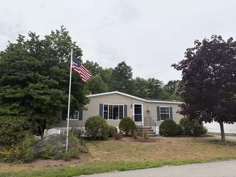 49 Shiloh Dr, Rochester, NH 03867