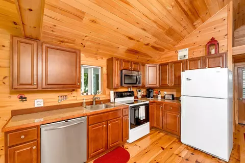 Kitchen - 68 Cow Is, Wolfeboro, NH 03894 photo 3 of 3