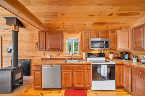 Kitchen - 68 Cow Is, Wolfeboro, NH 03894 photo 1 of 3