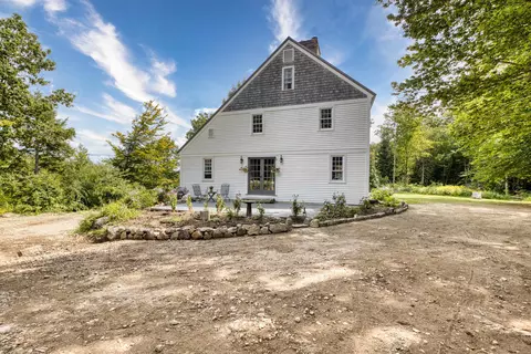 968 Washington Hill Rd, Tamworth, NH 03817