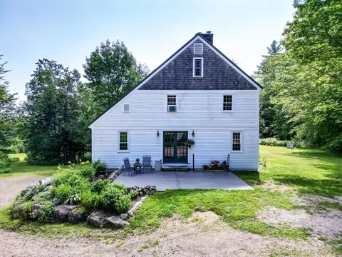 968 Washington Hill Rd, Tamworth, NH 03817