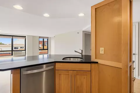 55 Congress St #703, Portsmouth, NH 03801