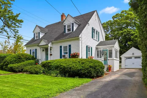 399 Ash St, Manchester, NH 03104