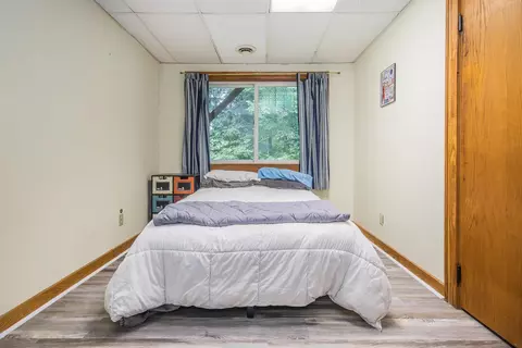 Bedroom - 651 Colonial Dr, Mendon, VT 05701 photo 1 of 3