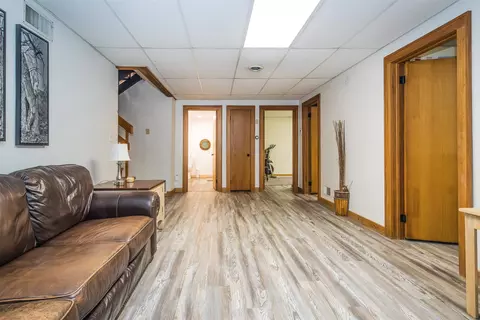 Entry Way - 651 Colonial Dr, Mendon, VT 05701 photo 1 of 2