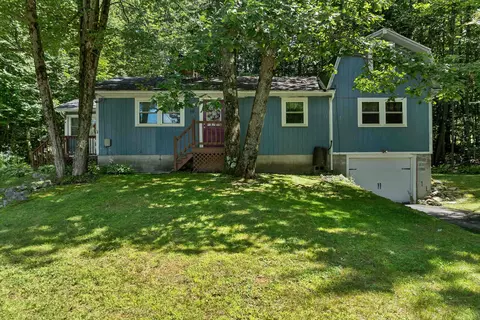10 Masquanipi Dr, Antrim, NH 03440