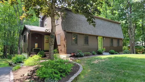 110 Rocky Hill Rd, Somersworth, NH 03878