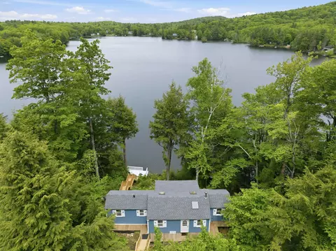 310 Hemlock Dr, Gilmanton, NH 03237
