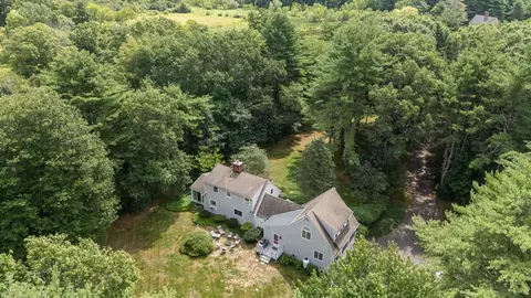 Exterior - 101 Exeter Rd, North Hampton, NH 03862 photo 4 of 12