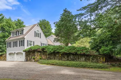 Exterior - 101 Exeter Rd, North Hampton, NH 03862 photo 3 of 12