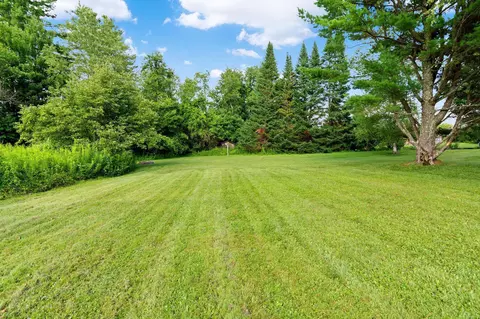 Exterior - 20 Tillotson Dr, Jericho, VT 05465 photo 14 of 17