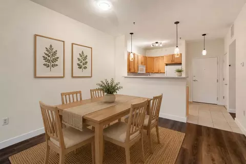 370 Farrell St #114, South Burlington, VT 05403