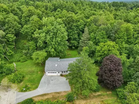 Exterior - 12 Mountain View Rd, Jericho, VT 05465 photo 2 of 9