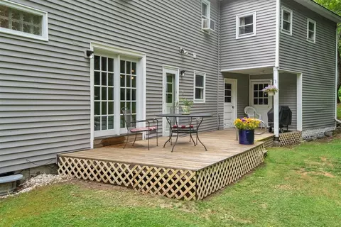 Exterior - 12 Mountain View Rd, Jericho, VT 05465 photo 7 of 9