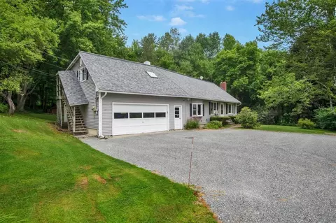 Exterior - 12 Mountain View Rd, Jericho, VT 05465 photo 3 of 9