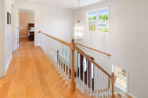 Entry Way - 109 Coyote Ln, Williston, VT 05495 photo 2 of 2