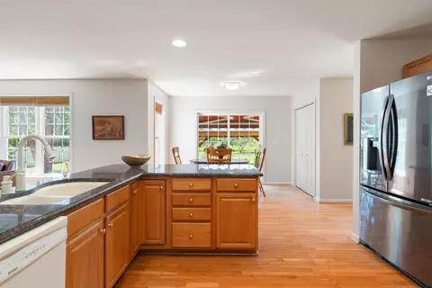 Kitchen - 109 Coyote Ln, Williston, VT 05495 photo 5 of 5