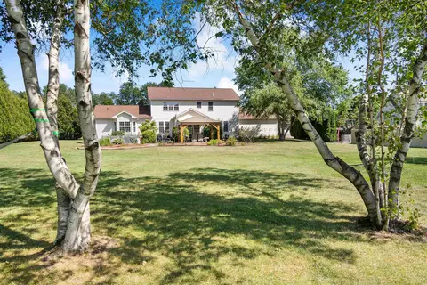 Exterior - 109 Coyote Ln, Williston, VT 05495 photo 6 of 12