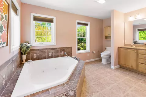 Bath - 109 Coyote Ln, Williston, VT 05495 photo 1 of 9