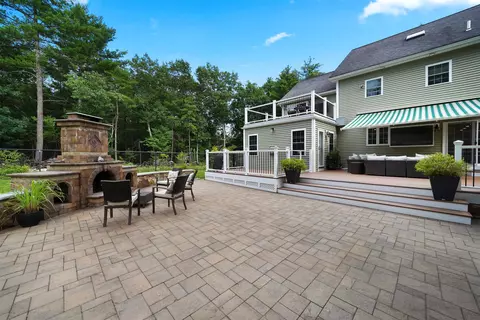 Exterior - 24 Shephard Rd, Pelham, NH 03076 photo 5 of 11