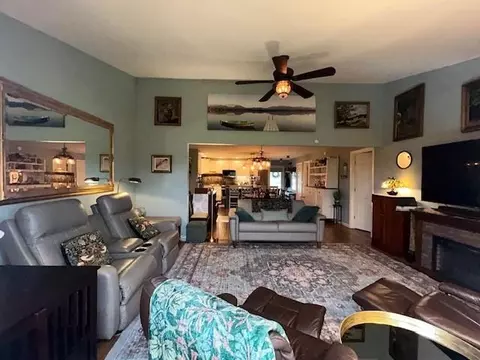 Living - 241 Eastview Cir, Williston, VT 05495 photo 2 of 3