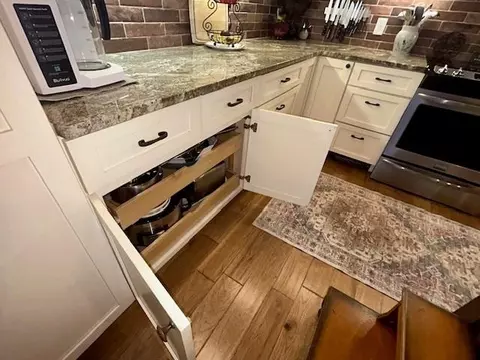 Kitchen - 241 Eastview Cir, Williston, VT 05495 photo 3 of 5