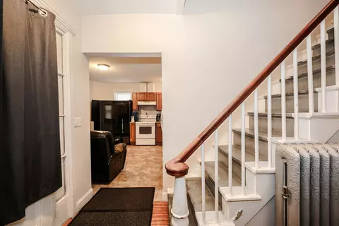 Entry Way - 75 Centre St, Concord, NH 03301 photo 1 of 5