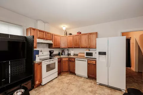 Kitchen - 75 Centre St, Concord, NH 03301 photo 1 of 4