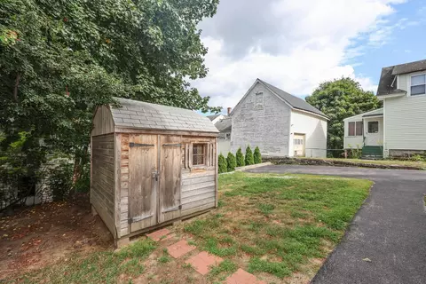 Exterior - 75 Centre St, Concord, NH 03301 photo 5 of 7