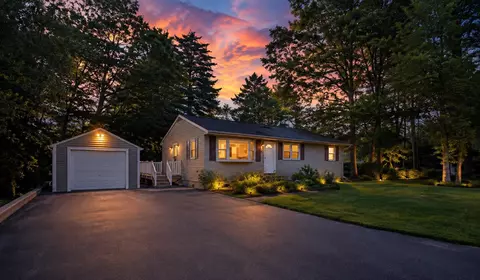 61 Knollcrest Rd, Goffstown, NH 03045