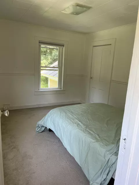 Bedroom - 24 Pleasant St, Proctor, VT 05765 photo 2 of 5