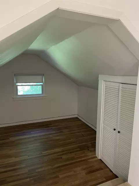 Bedroom - 24 Pleasant St, Proctor, VT 05765 photo 4 of 5