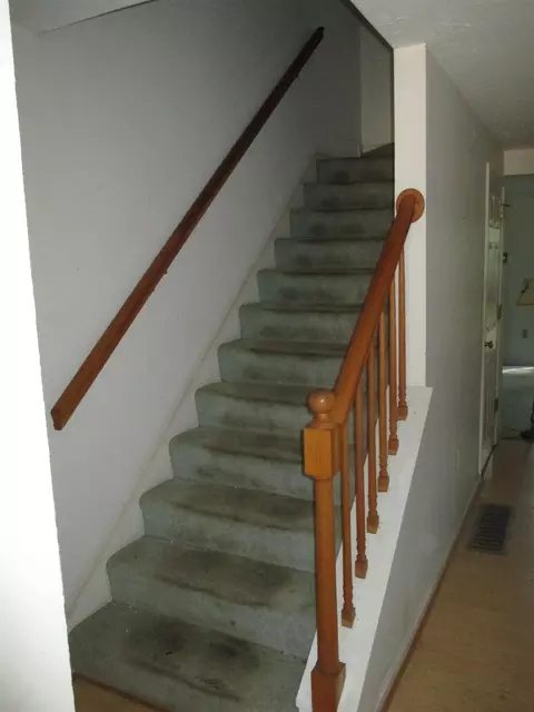 Entry Way - 44 Bridle Path, Dover, NH 03820 photo 2 of 3