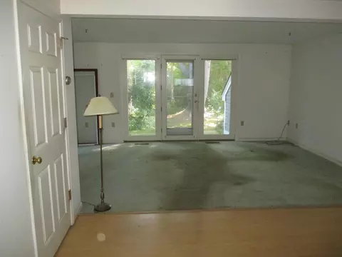 Living - 44 Bridle Path, Dover, NH 03820 photo 3 of 3