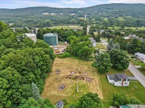 143 Congress St #2 + 3, Saint Albans, VT 05478