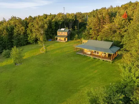 42 Mountain View Rd, Stewartstown, NH 03576