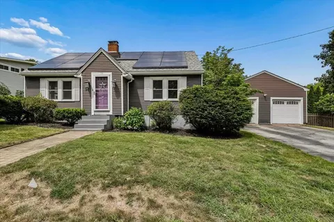 54 Old Wellington Rd, Manchester, NH 03104