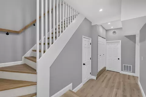 Entry Way - 78 Rangeway Rd, Dunbarton, NH 03046 photo 6 of 7