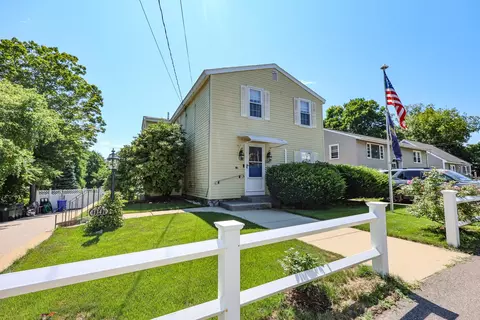 1347 Candia Rd, Manchester, NH 03109