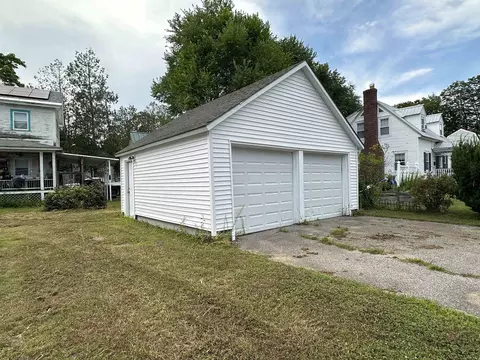 Exterior - 194 Union St, Springfield, VT 05156 photo 4 of 5
